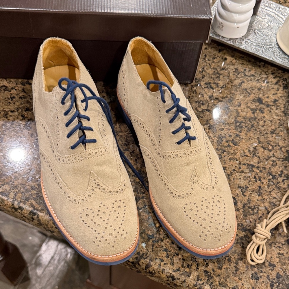 Peter Millar Beige Suede Oxfords with Navy Laces